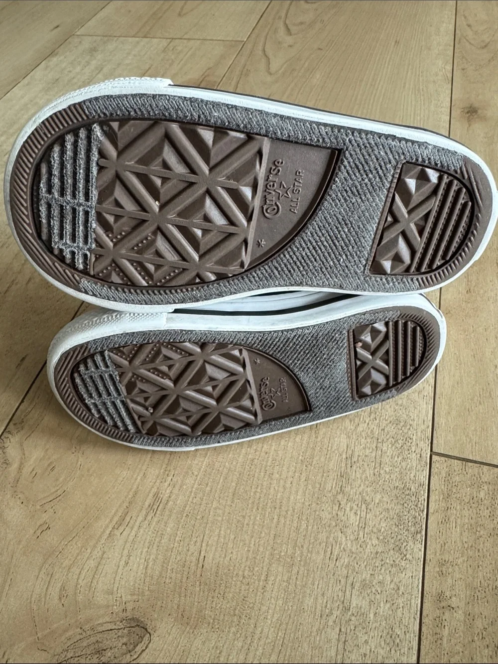 Converse Kids Metallic Gold Double Velcro Sneakers